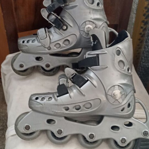 Rollers used, size 35 with free knee pads