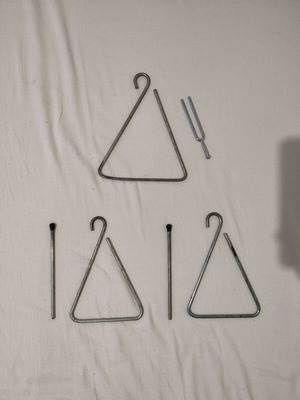 Triangles for carols used, pack