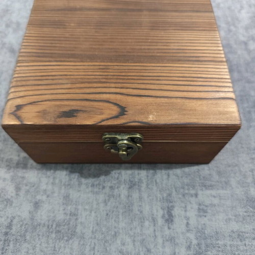 Whiskey gift set with 2 glasses and 6 stones in wooden box new