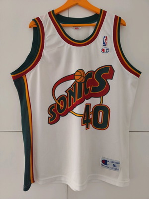 NBA Seattle Supersonics Shawn Kemp jersey used, size XL, rare white