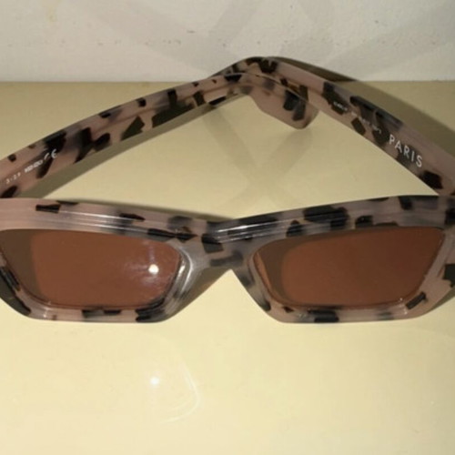 Kenzo sunglasses like new, brown color