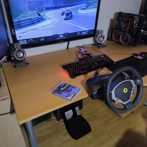 Thrustmaster Ferrari F430 Force Feedback racing wheel like new with Gran Turismo 6