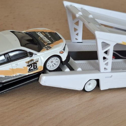 Hot Wheels 2026 Team Transport Legends Tour '24 Honda Civic Type-R new