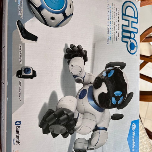 Wowwee Robot Chip 0805 used