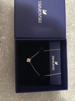 Swarovski pendant new authentic