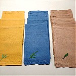  Σετ 12 λινά πετσετάκια σε τρία χρώματα και κεντήματα