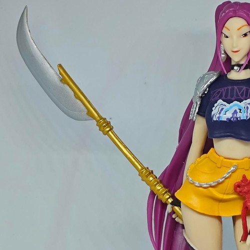 K-pop Demon Hunter collectible figure like new, 18cm