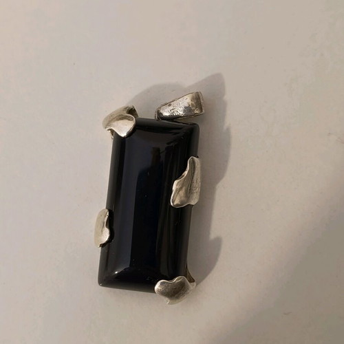 Pendant used 925 silver with stone