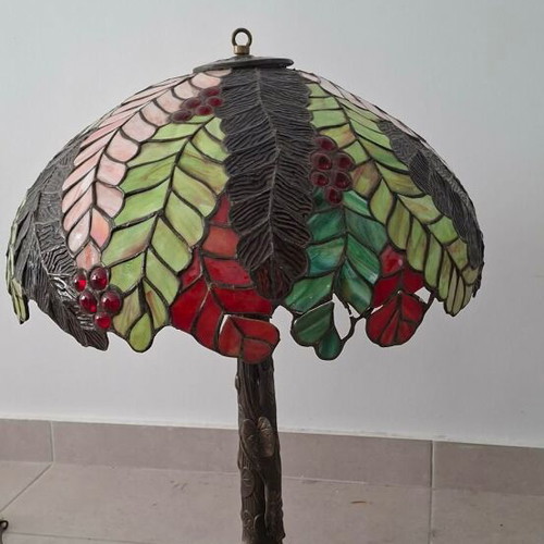 Tiffany's collectible lamp used large size