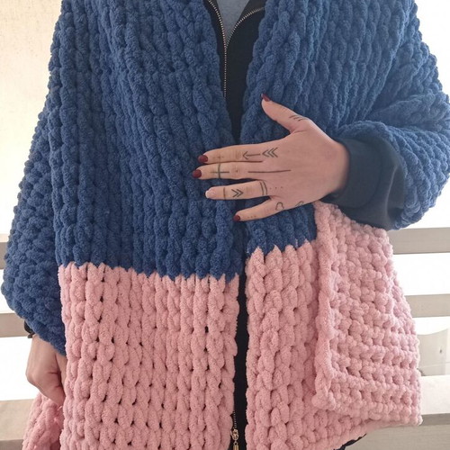 Handmade scarf with Alize Puffy yarn in blue and pink, made to order