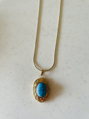 Necklace made of stainless steel like new, turquoise and gold tone