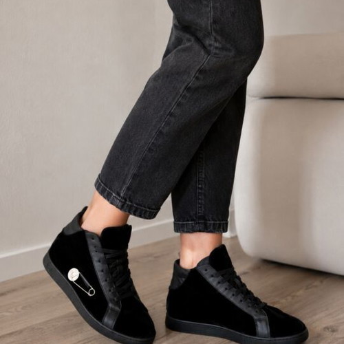 Versace sneakers size 40 like new, black