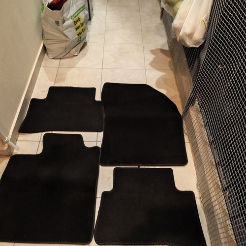 Toyota car mats like new for Chr Yaris Auris