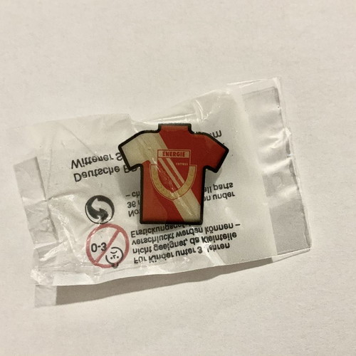 Collectible football pin "Energie Cottbus" new
