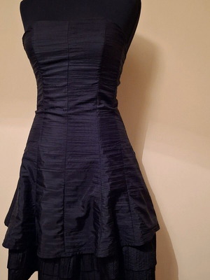 Strapless dress small