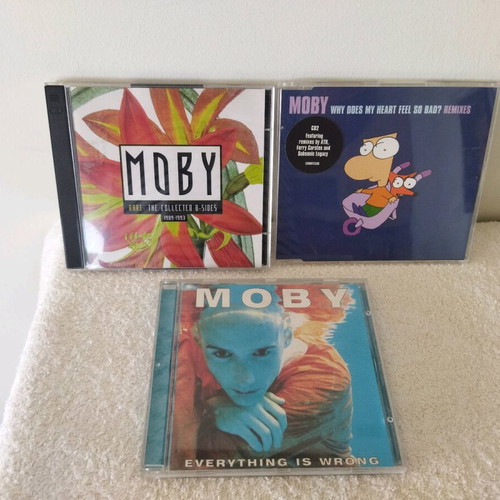 Moby pack of 4 CDs like new, electronic music