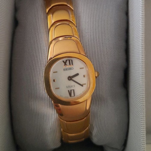 Seiko wristwatch women's new gold pink authentic