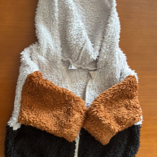 Baby jacket used, soft and warm, 3-6 months, with zipper and gathers