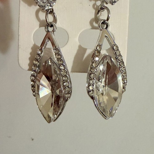 Stainless Steel drop earrings with crystals, silver