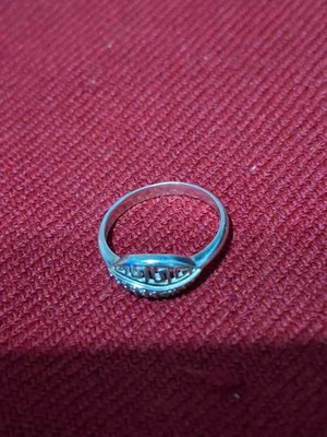 Silver ring for women, like new, 2g, 2cm size