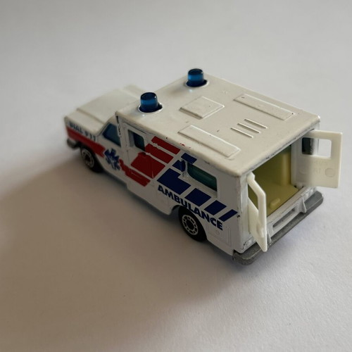 Matchbox 1996 Superfast Chevrolet Ambulance used