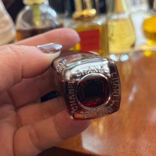 Chanel Le Vernis Cristallin Nail Glaze 95 Diaphane like new
