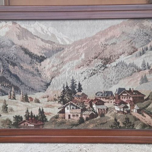 Woven wall embroidery in frame like new