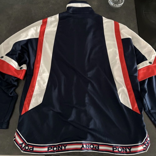 Pony vintage 90s jacket size medium like new with detachable sleeves