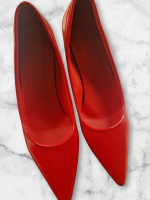 Red patent leather pumps new, unworn size 38