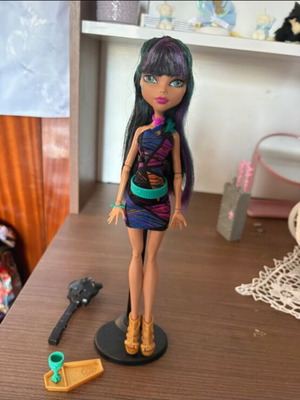 Monster High doll like new