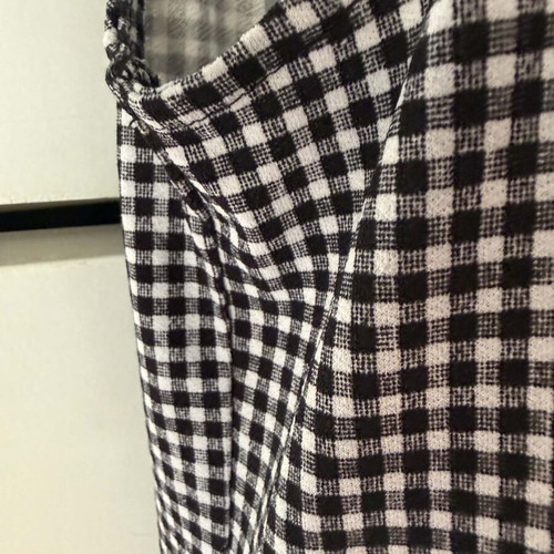 Elle women's blouse size M like new, black and white
