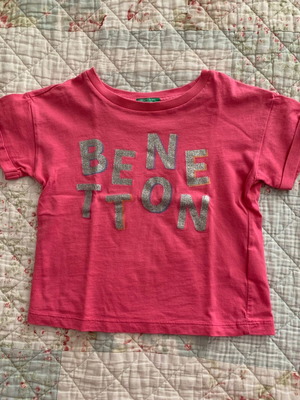 for 2 to 4 years old. In very good condition.