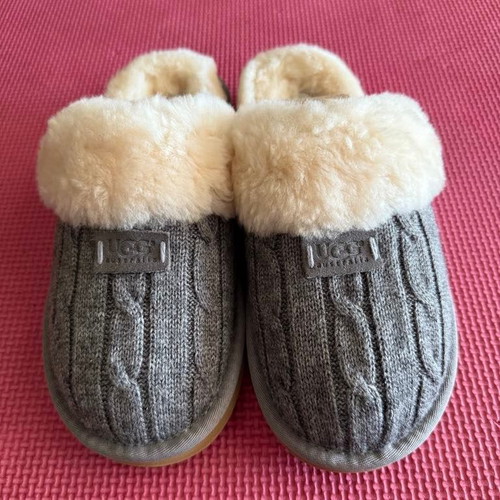Ugg Australia slippers new, size 38, white and grey