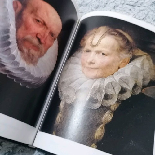 Big Museums Berlin Art Gallery book like new