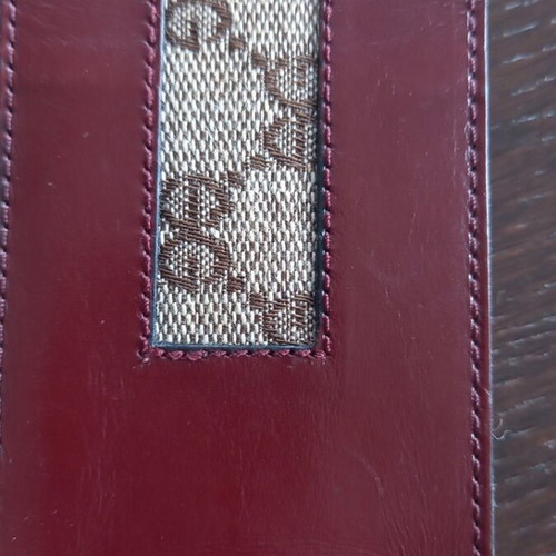 Vintage Cigarette Case like new, burgundy leather