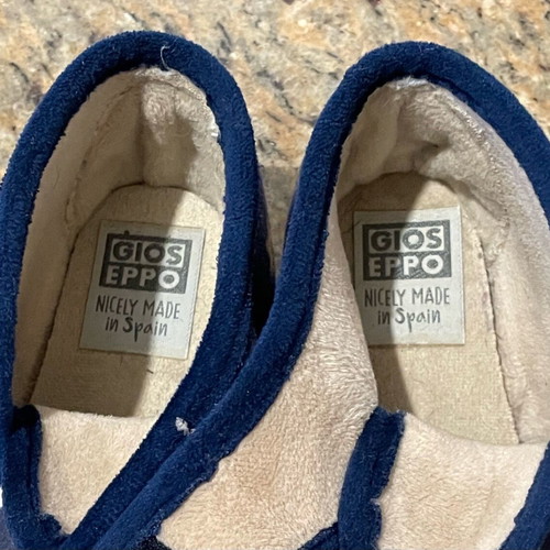 Gioseppo Kids Slippers N22 like new