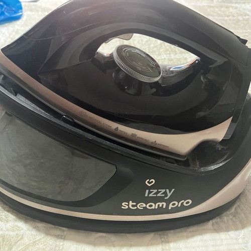 Izzy Steam Pro IZ-1102 steam iron used, 4 bar, 1.1lt tank needs service