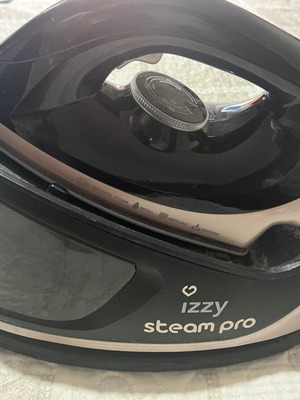 Izzy Steam Pro IZ-1102 steam iron used, 4 bar, 1.1lt tank needs service