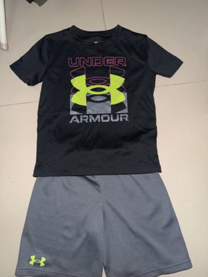 Under Armour set like new, 116 cm, 6 years old