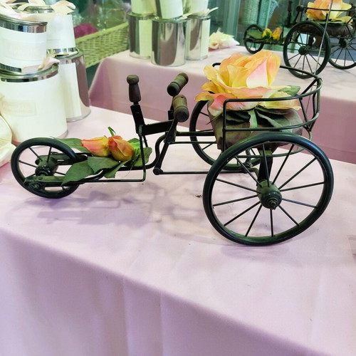 Metal black decorative bicycle new with flowers