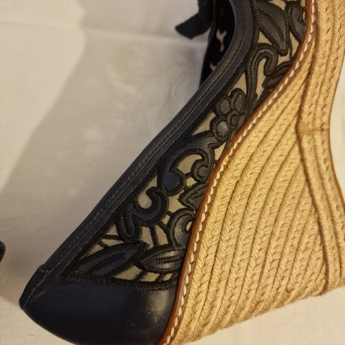 Tory Burch Peep Toe Espadrilles Like New, Leather, Size 39, Blue