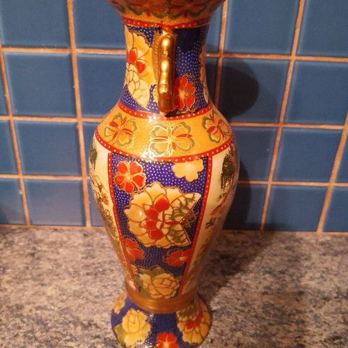 Japanese vintage decorative vase with handpainted design used