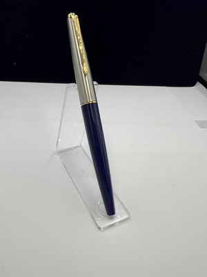 Parker 45 pen like new without box