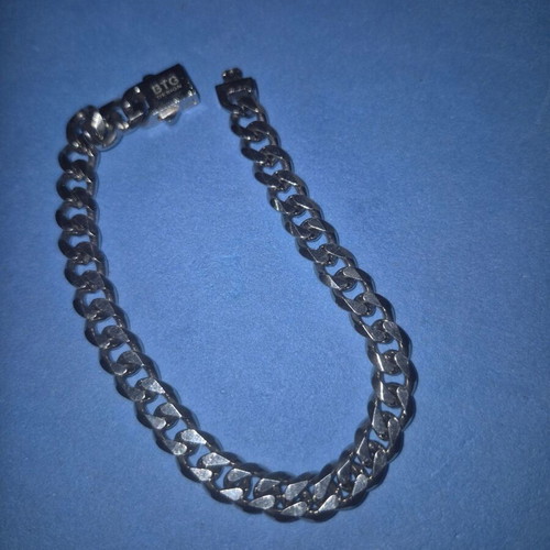 BTG stainless steel hand chain like new, silver color, 20 cm