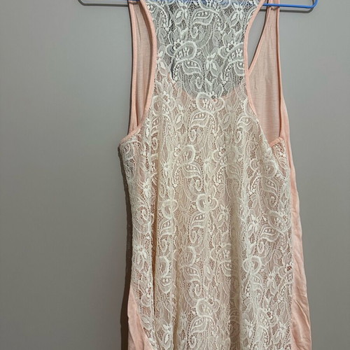 Pink Woman T-shirt like new, lace back, size S