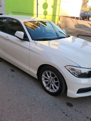 BMW 116d χάτσμπακ σε λευκό