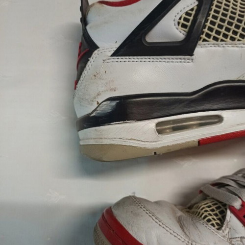 Jordan 4 Fire Red sneakers used, size 41, visible wear