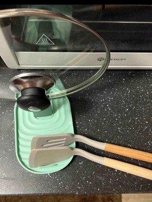 Plastic lid holder new