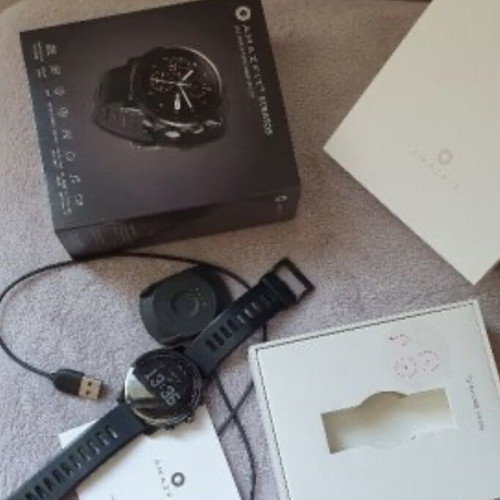 Amazfit Stratos smartwatch used, full set, long battery life