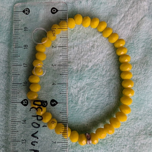 Yellow bracelet like new, bright and beautiful